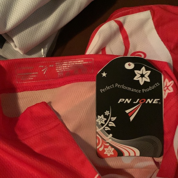 Pn Jone Lanikai White / Red Cycling Shirt - Picture 5 of 5